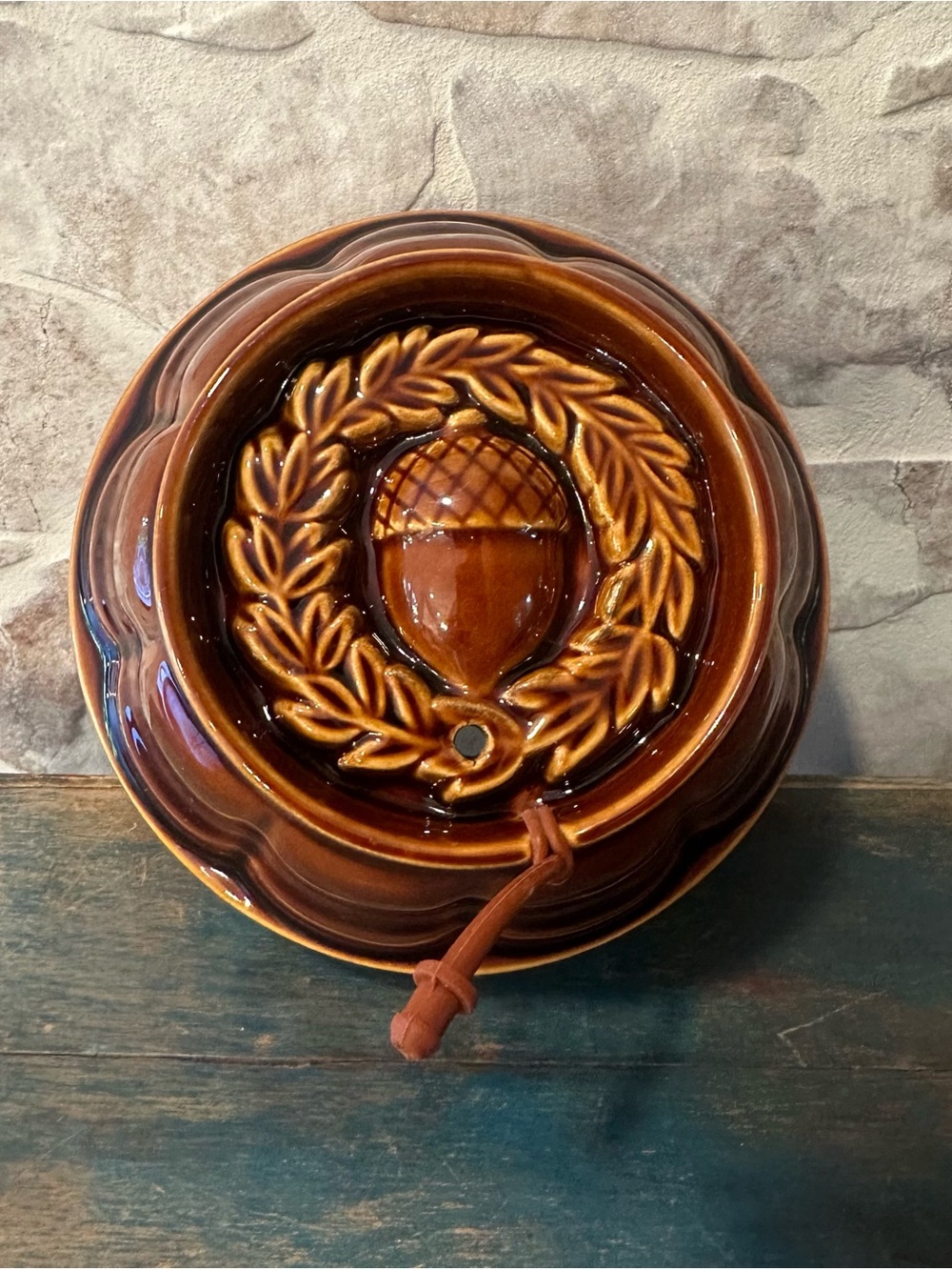 Ceramic Jello Food Mold Acorn Design Brown Glaze 6" Williams Sonoma Fall Autumn